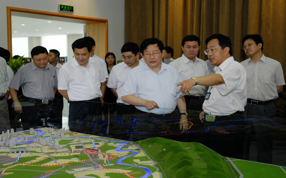 5國家科技部原部長萬鋼調研四聯技術研發.jpg