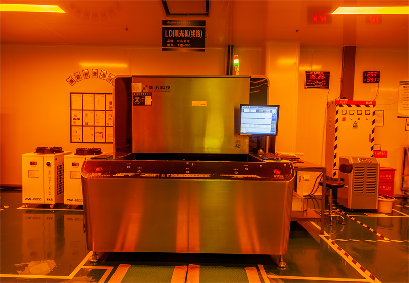 6、LED曝光機.jpg